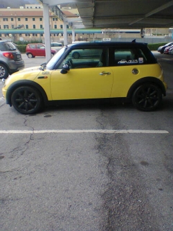 Mini BMW 2.jpg