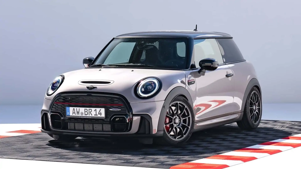 mini-john-cooper-works-2023-bulldog-racing-edition.webp