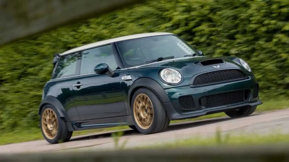 vini-the-powerflex-v8-mini-cooper (1).webp